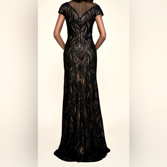 Maxi black Tadashi Shoji evening dress - Picture 2 of 3